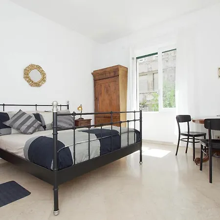 Janus B&B *